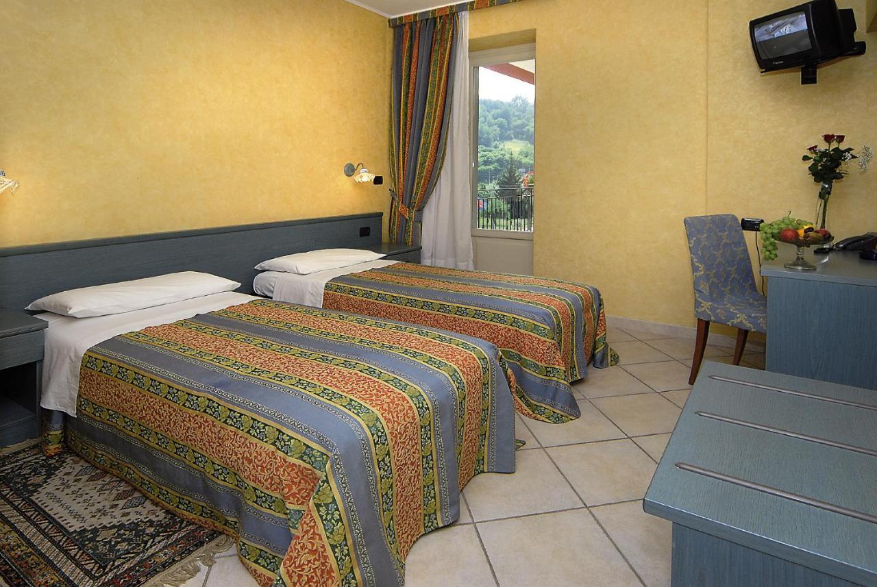 Hotel Ristorante Del Peso San Michele Mondovi Экстерьер фото